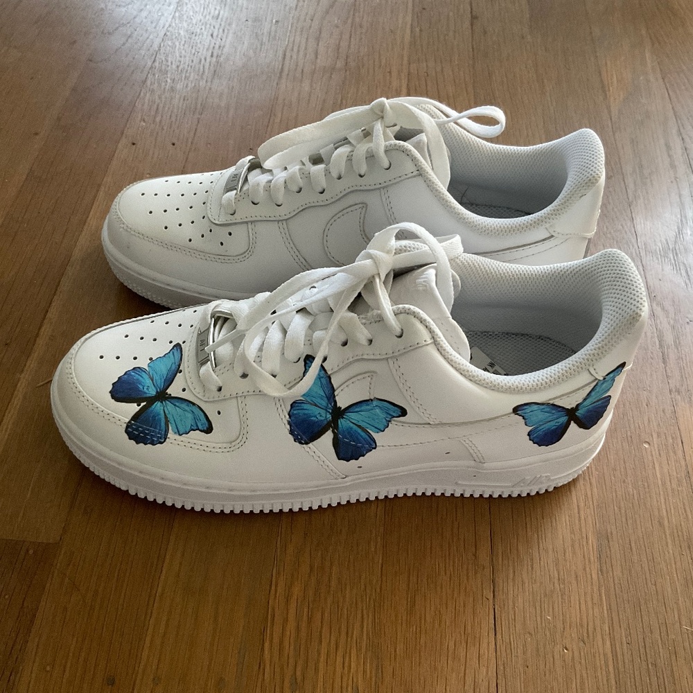 Nike Air Force 1 White with Blue Butterfly Men’s 7.5 / Women's 9 NEW!!